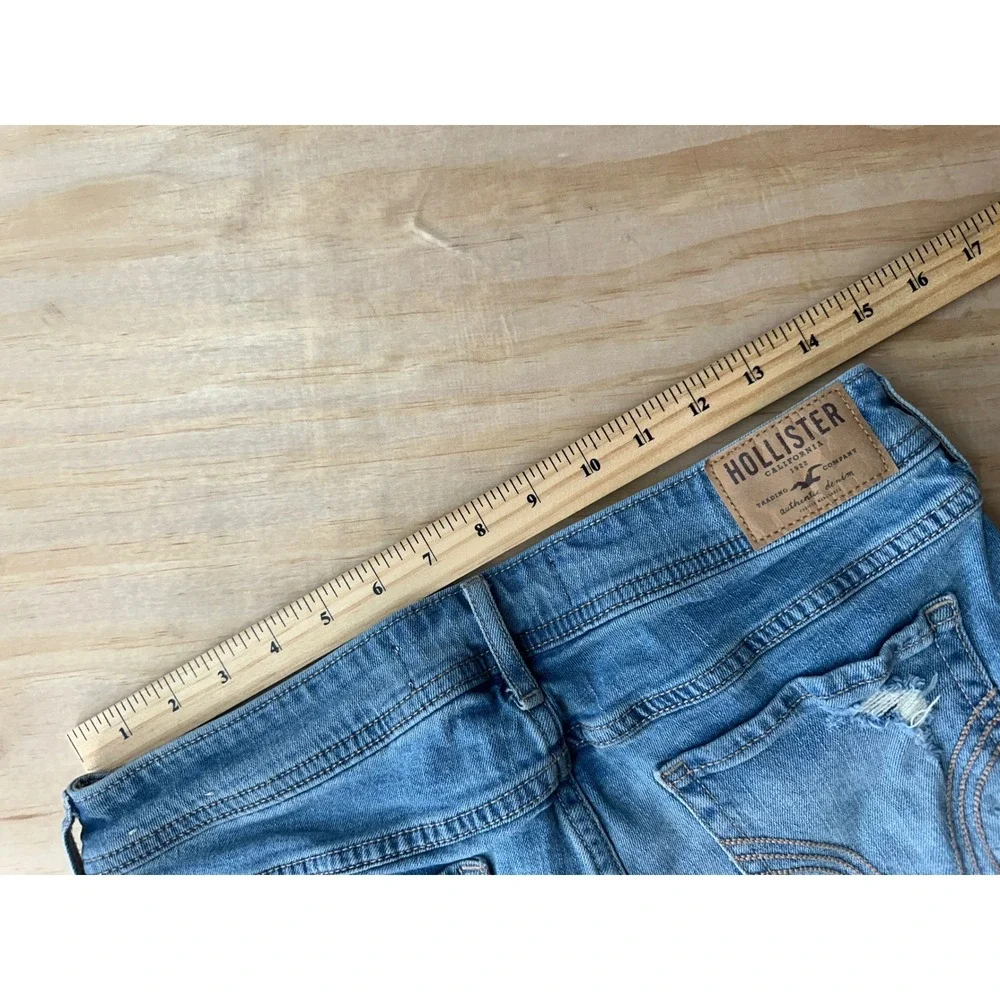 Hollister Boyfriend Shorts Womens 1 W25 Ultra Low Rise Distressed Denim Blue‎